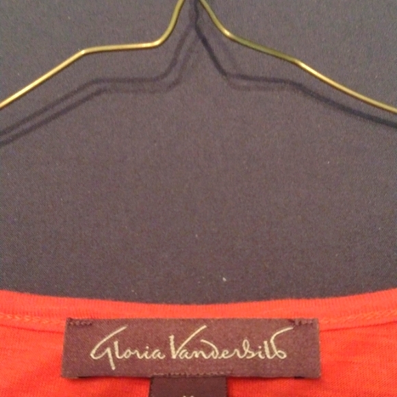 Summer Top - Picture 3 of 4